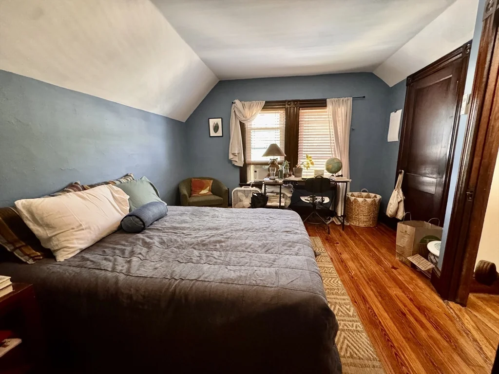3 bed, 1 bath apartment for rent at 88 Yorktown St Unit 2, Teele Square — photo 10 of 17