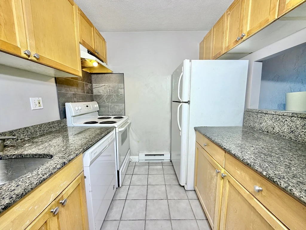 2 bed, 2 bath apartment for rent at 880 Broadway Unit 5, Revere — photo 4 of 25