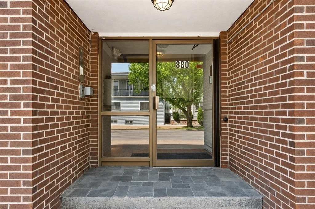 2 bed, 2 bath apartment for rent at 880 Broadway Unit 5, Revere — photo 3 of 25