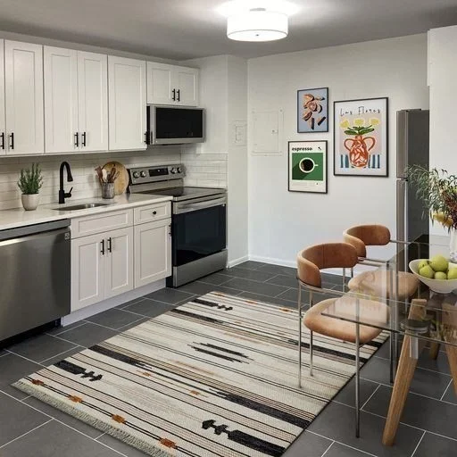 3 bed, 1 bath apartment for rent at 880 E 4th St Unit 4-10, South Boston — photo 4 of 9