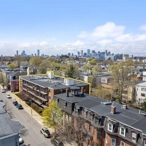 3 bed, 1 bath apartment for rent at 880 E 4th St Unit 4-10, South Boston — photo 1 of 9