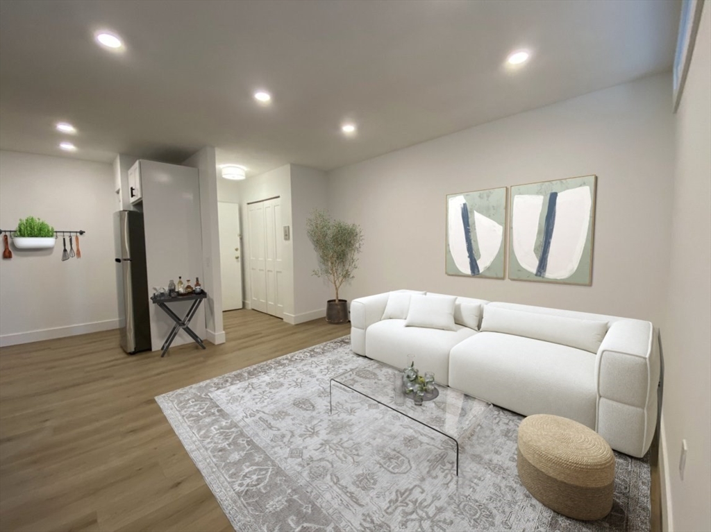2 bed, 1 bath apartment for rent at 880 E 4th Unit 19, South Boston — photo 4 of 9