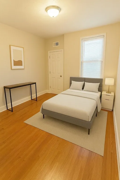 4 bed, 1.5 bath apartment for rent at 880 Huntington Ave Unit 2, Mission Hill — photo 4 of 9