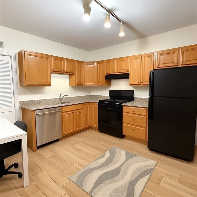 4 bed, 1.5 bath apartment for rent at 880 Huntington Ave Unit 2, Mission Hill — photo 2 of 9