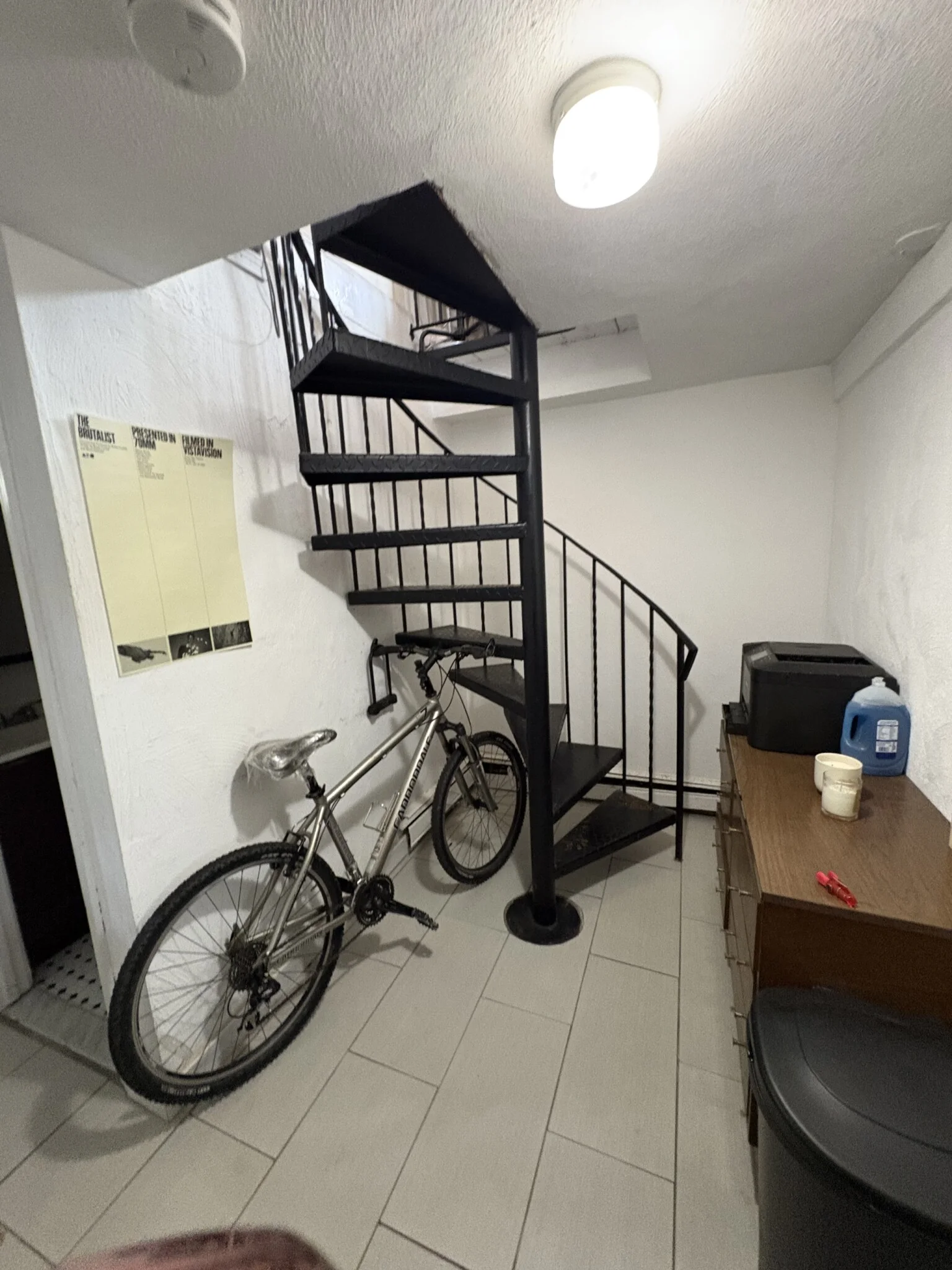 4 bed, 2 bath apartment for rent at 881 Broadway Unit 1a, Tufts — photo 22 of 24