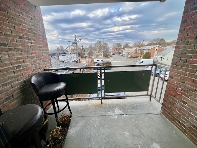 1 bed, 1 bath apartment for rent at 881 Broadway Unit 36, Everett — photo 3 of 10