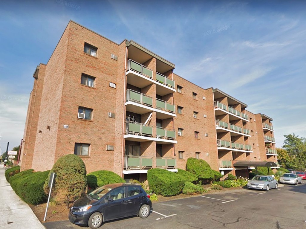 1 bed, 1 bath apartment for rent at 881 Broadway Unit 36, Everett