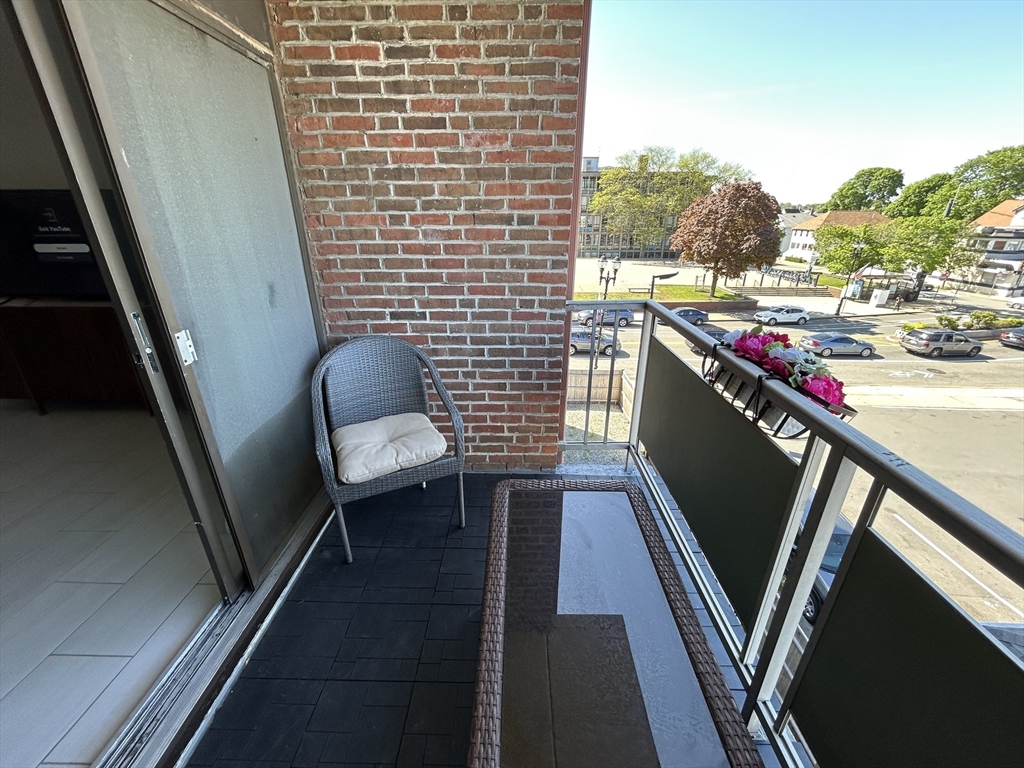 1 bed, 1 bath apartment for rent at 881 Broadway Unit 48, Everett — photo 6 of 16
