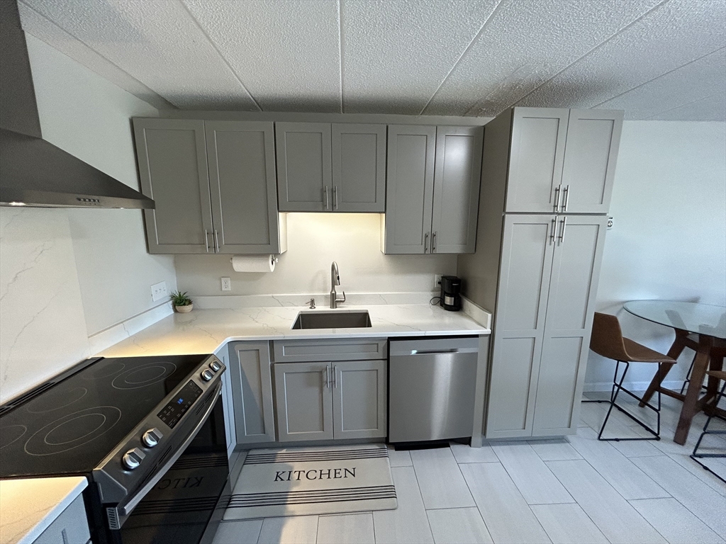 1 bed, 1 bath apartment for rent at 881 Broadway Unit 48, Everett