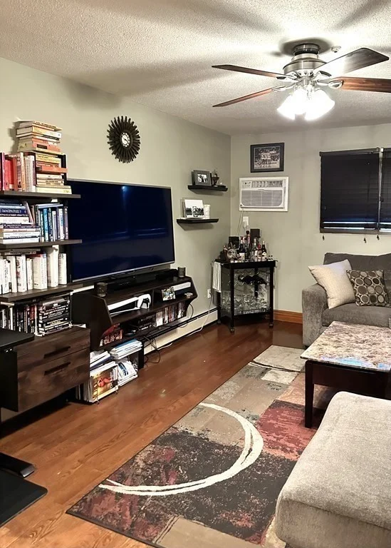 1 bed, 1 bath apartment for rent at 881 Broadway Unit 9, Everett — photo 8 of 13