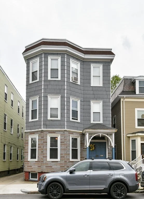 3 bed, 1 bath apartment for rent at 881 E 4th Unit 1, South Boston — photo 15 of 16