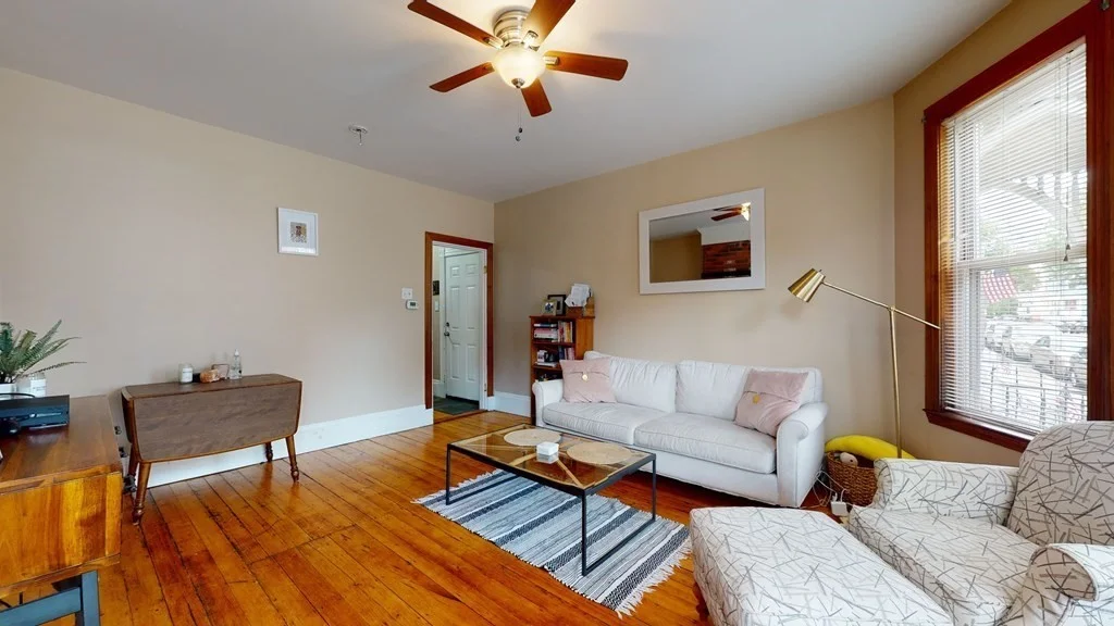 3 bed, 1 bath apartment for rent at 881 E 4th Unit 1, South Boston — photo 3 of 16