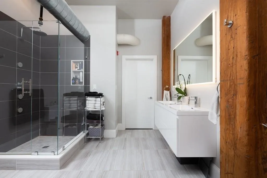 2 bed, 1 bath apartment for rent at 881 E 1st Unit 103, South Boston — photo 9 of 11