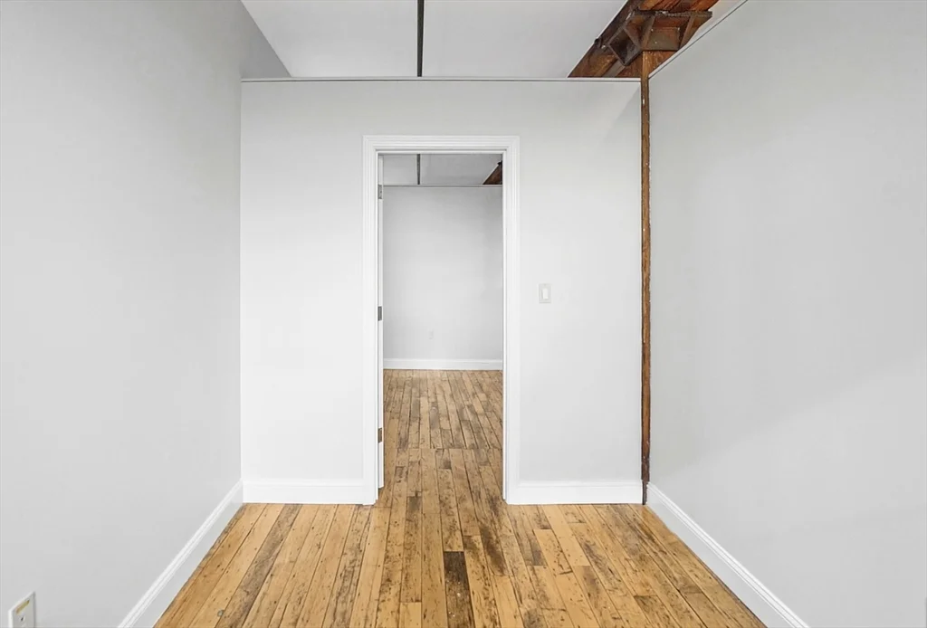 2 bed, 1 bath apartment for rent at 881 E 1st Unit 302, South Boston — photo 16 of 25