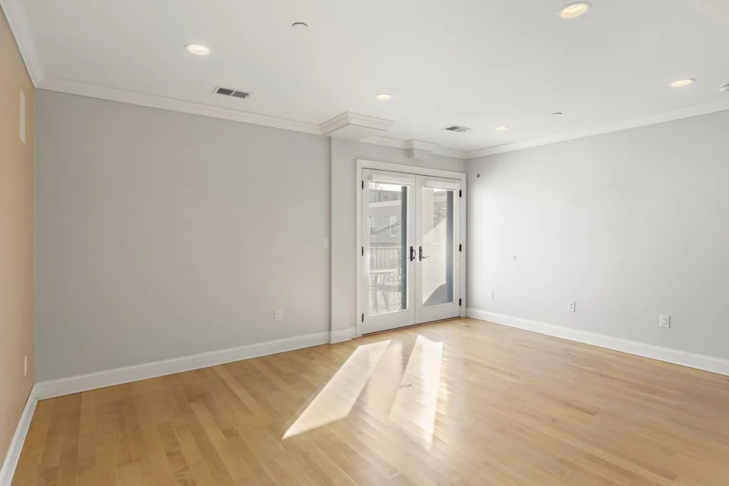 2 bed, 2 bath apartment for rent at 881 East Second St Unit 10, South Boston — photo 3 of 16
