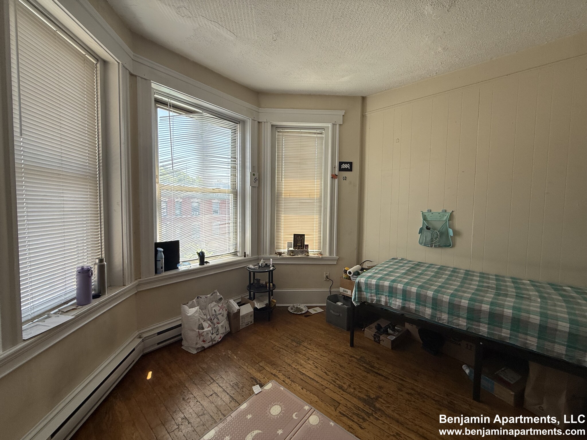 2 bed, 1 bath apartment for rent at 881 Huntington Ave Unit 9D, Mission Hill — photo 2 of 9
