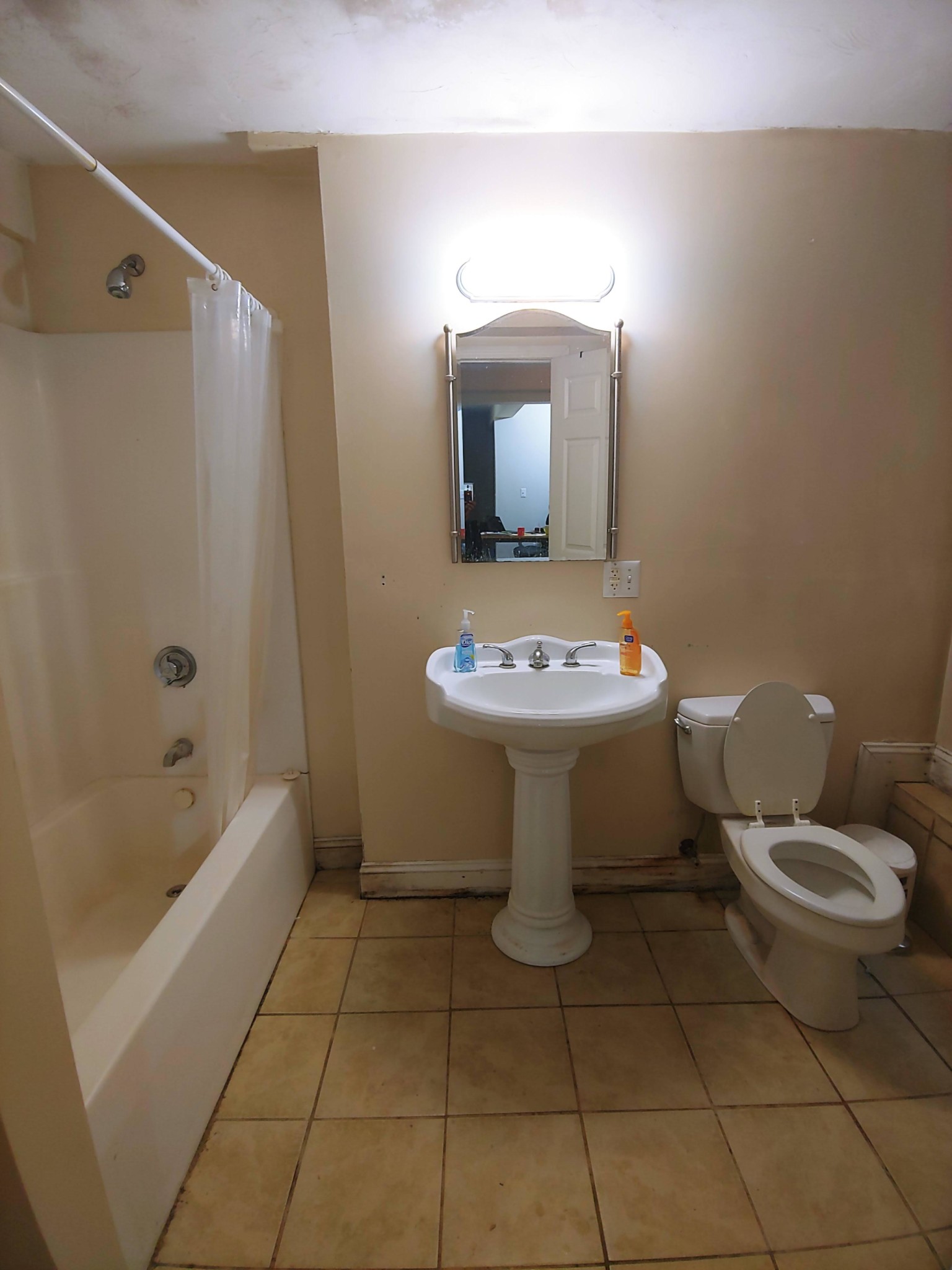 1 bed, 1 bath apartment for rent at 881 Huntington Ave Unit G-2, Mission Hill — photo 3 of 16