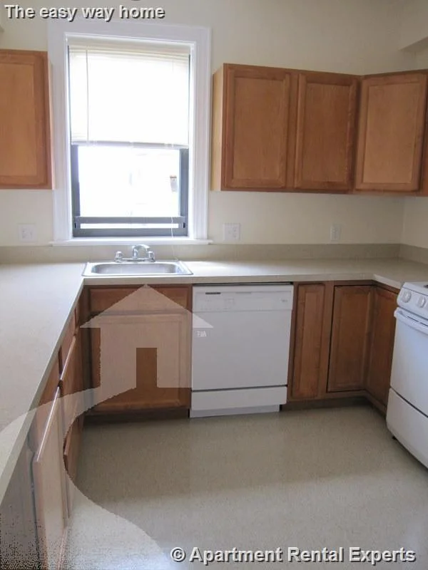 2 bed, 1 bath apartment for rent at 881 Massachusetts Ave Unit 31, Central Square