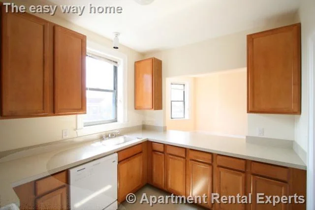 2 bed, 1 bath apartment for rent at 881 Massachusetts Ave Unit 32, Central Square — photo 2 of 15