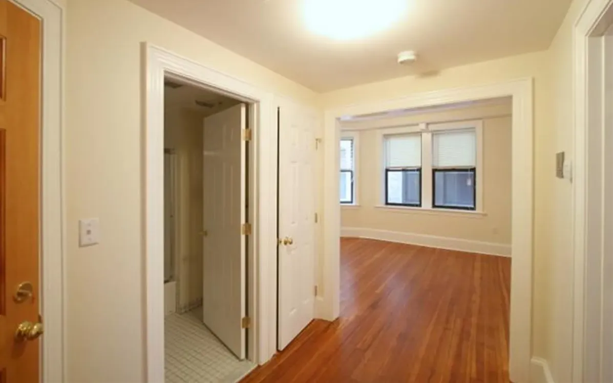 2 bed, 1 bath apartment for rent at 881 Massachusetts Ave Unit 33, Central Square — photo 4 of 11