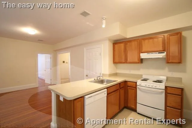 2 bed, 1 bath apartment for rent at 881 Massachusetts Ave Unit 34, Central Square — photo 6 of 16