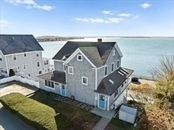 4 bed, 2 bath apartment for rent at 881 Nantasket Ave, Hull — photo 3 of 3