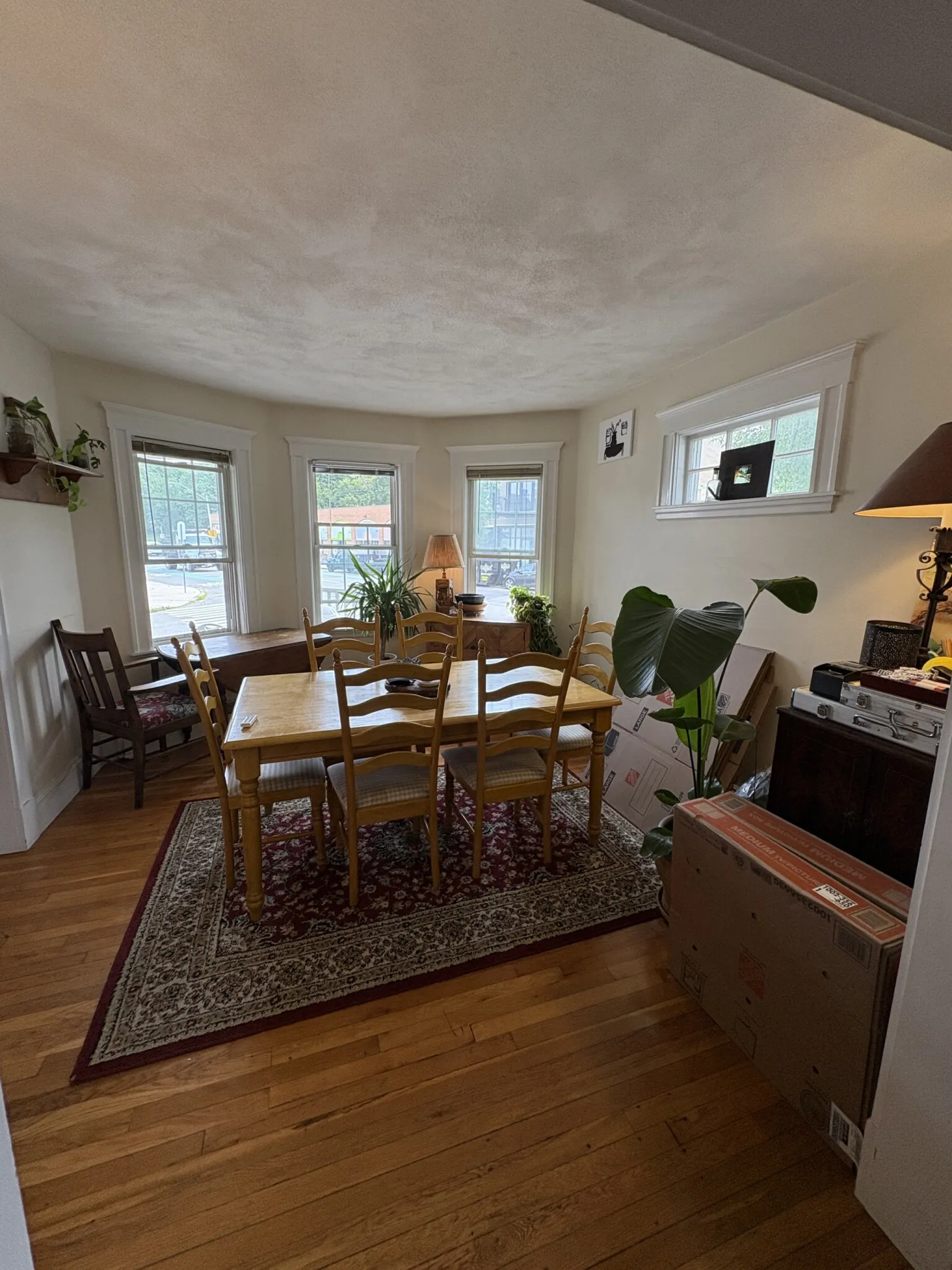 4 bed, 2 bath apartment for rent at 882 Broadway Unit 1, Tufts — photo 6 of 24