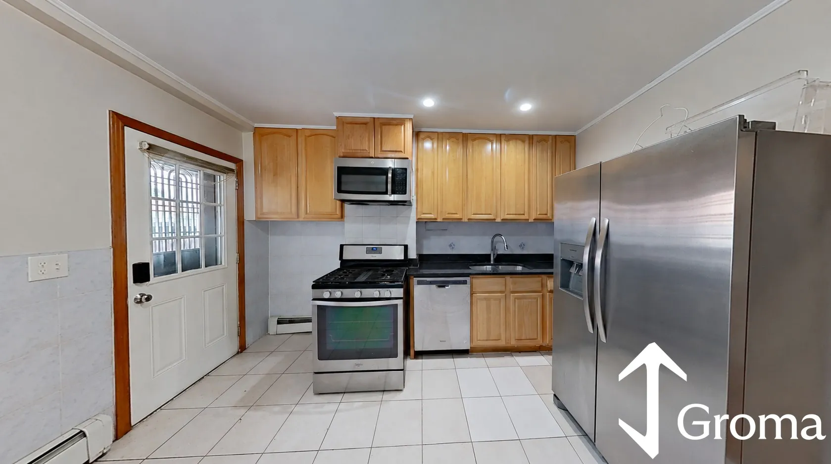 3 bed, 1 bath apartment for rent at 882 Huntington Ave Unit 1, Mission Hill — photo 1 of 10