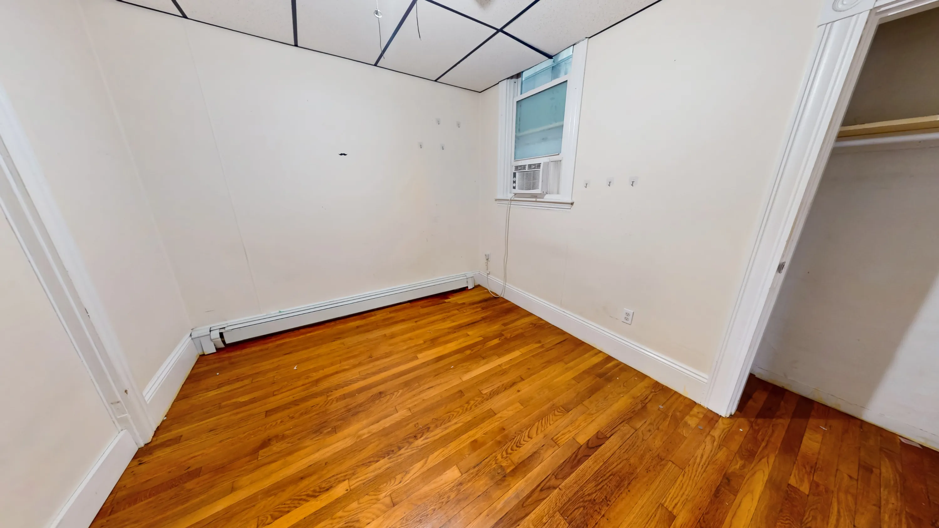 4 bed, 1 bath apartment for rent at 882 Huntington Ave Unit 2, Mission Hill — photo 11 of 13