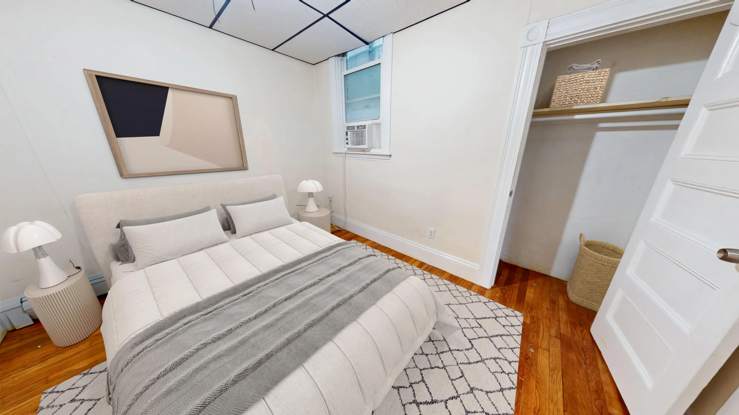 4 bed, 1 bath apartment for rent at 882 Huntington Ave Unit 2, Mission Hill — photo 5 of 13
