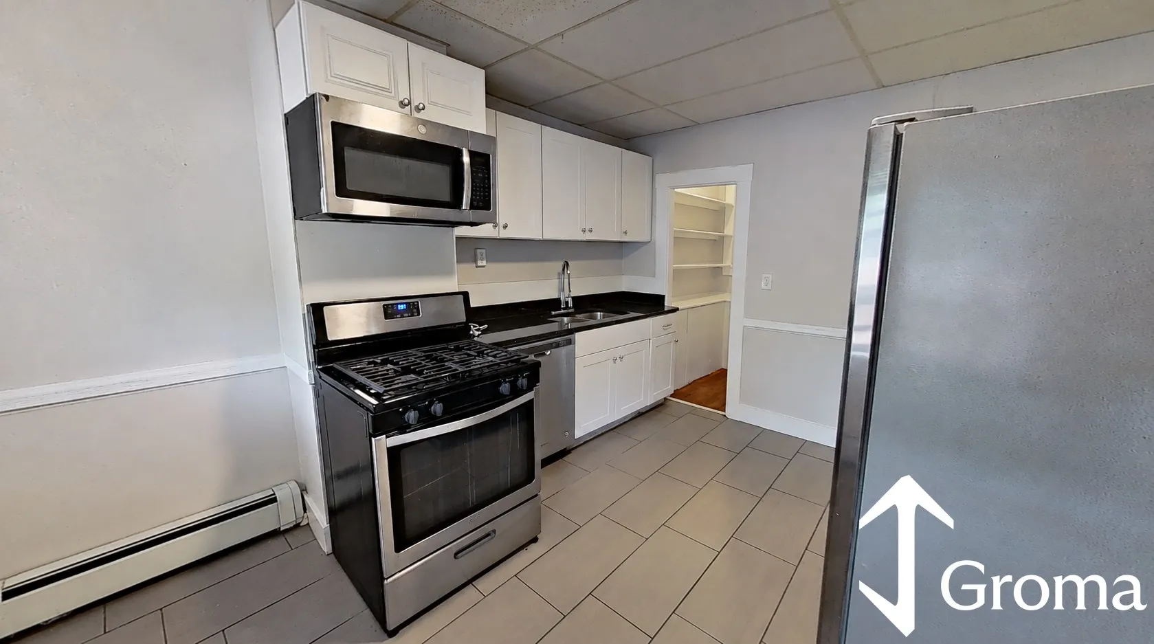 4 bed, 1 bath apartment for rent at 882 Huntington Ave Unit 3, Mission Hill — photo 2 of 10