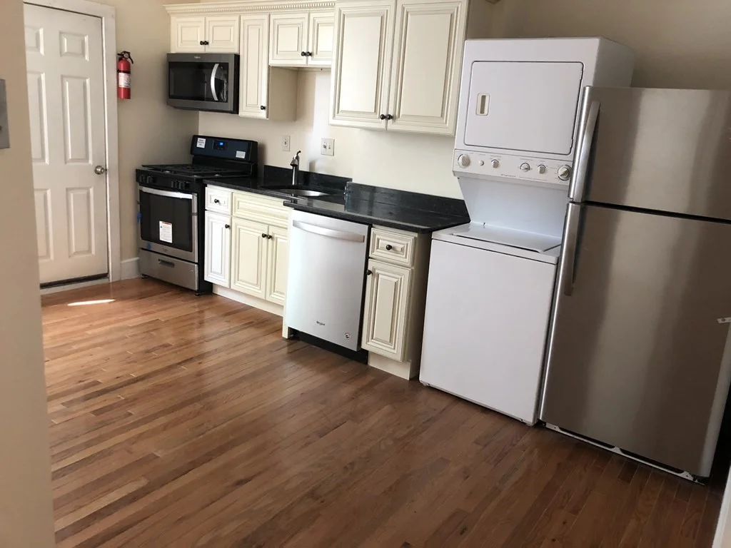3 bed, 1 bath apartment for rent at 883 Harrison Ave Unit 3, South End — photo 1 of 15