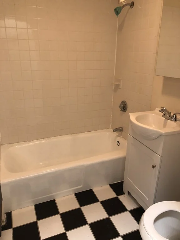 3 bed, 1 bath apartment for rent at 883 Harrison Ave Unit 3, South End — photo 14 of 15