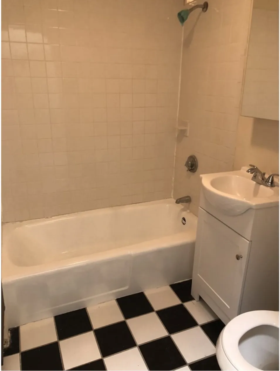 3 bed, 1 bath apartment for rent at 883 Harrison Ave Unit 3A, Roxbury — photo 12 of 13