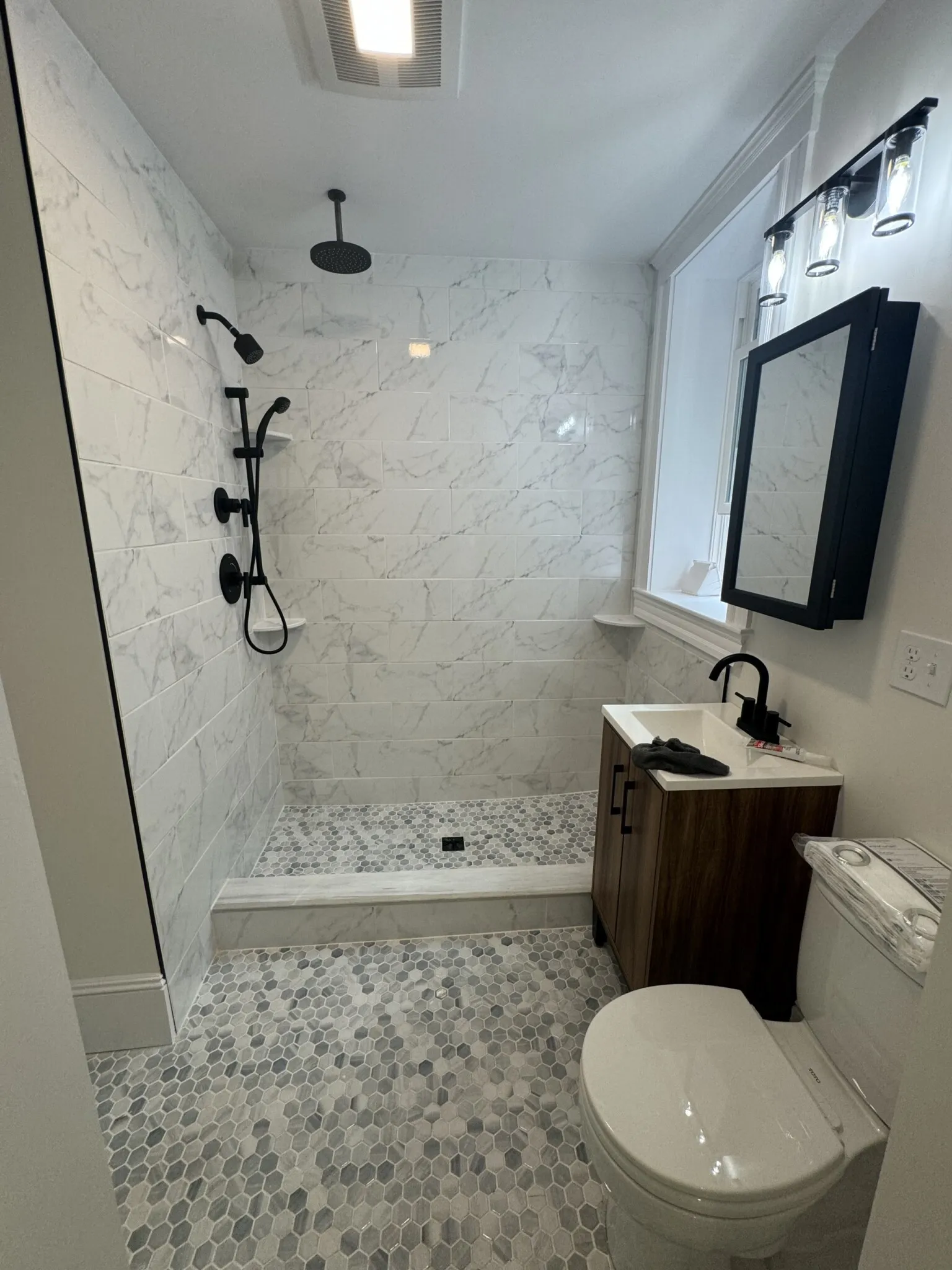 2 bed, 1 bath apartment for rent at 883 Huntington Ave Unit 10, Mission Hill — photo 2 of 3
