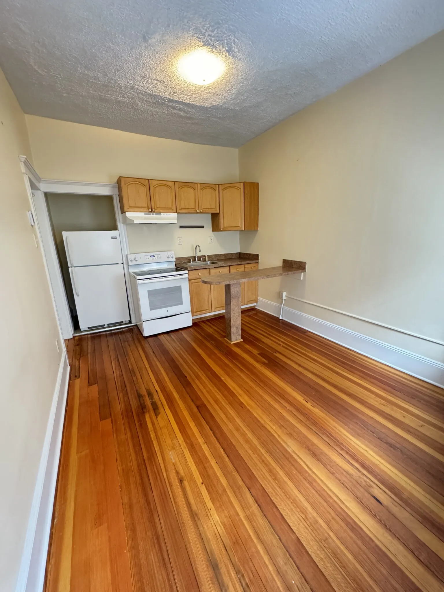 2 bed, 1 bath apartment for rent at 883 Huntington Ave Unit 3, Mission Hill — photo 1 of 4