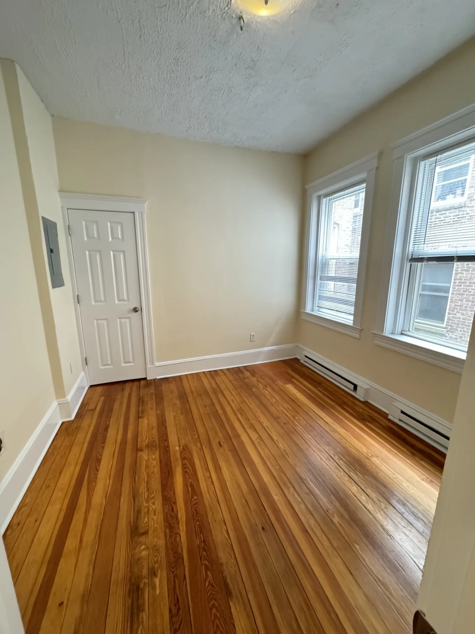 2 bed, 1 bath apartment for rent at 883 Huntington Ave Unit 3, Mission Hill — photo 2 of 10
