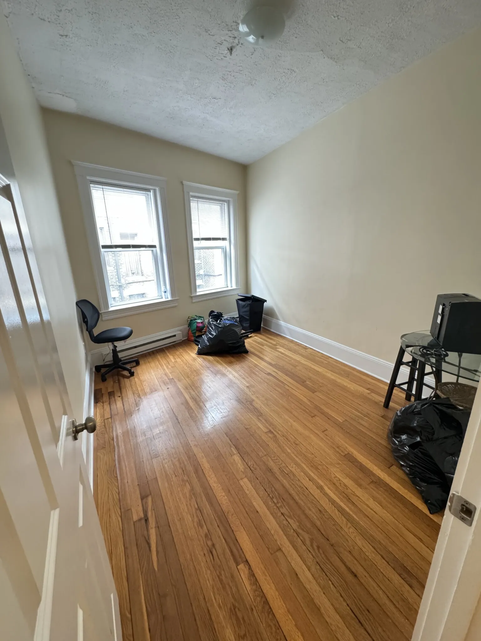 2 bed, 1 bath apartment for rent at 883 Huntington Ave Unit 3, Mission Hill — photo 3 of 10