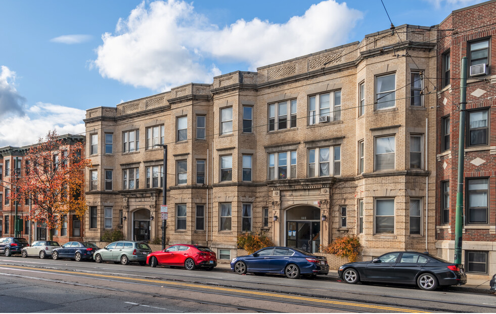 2 bed, 1 bath apartment for rent at 883 Huntington Ave Unit 4, Mission Hill — photo 1 of 6