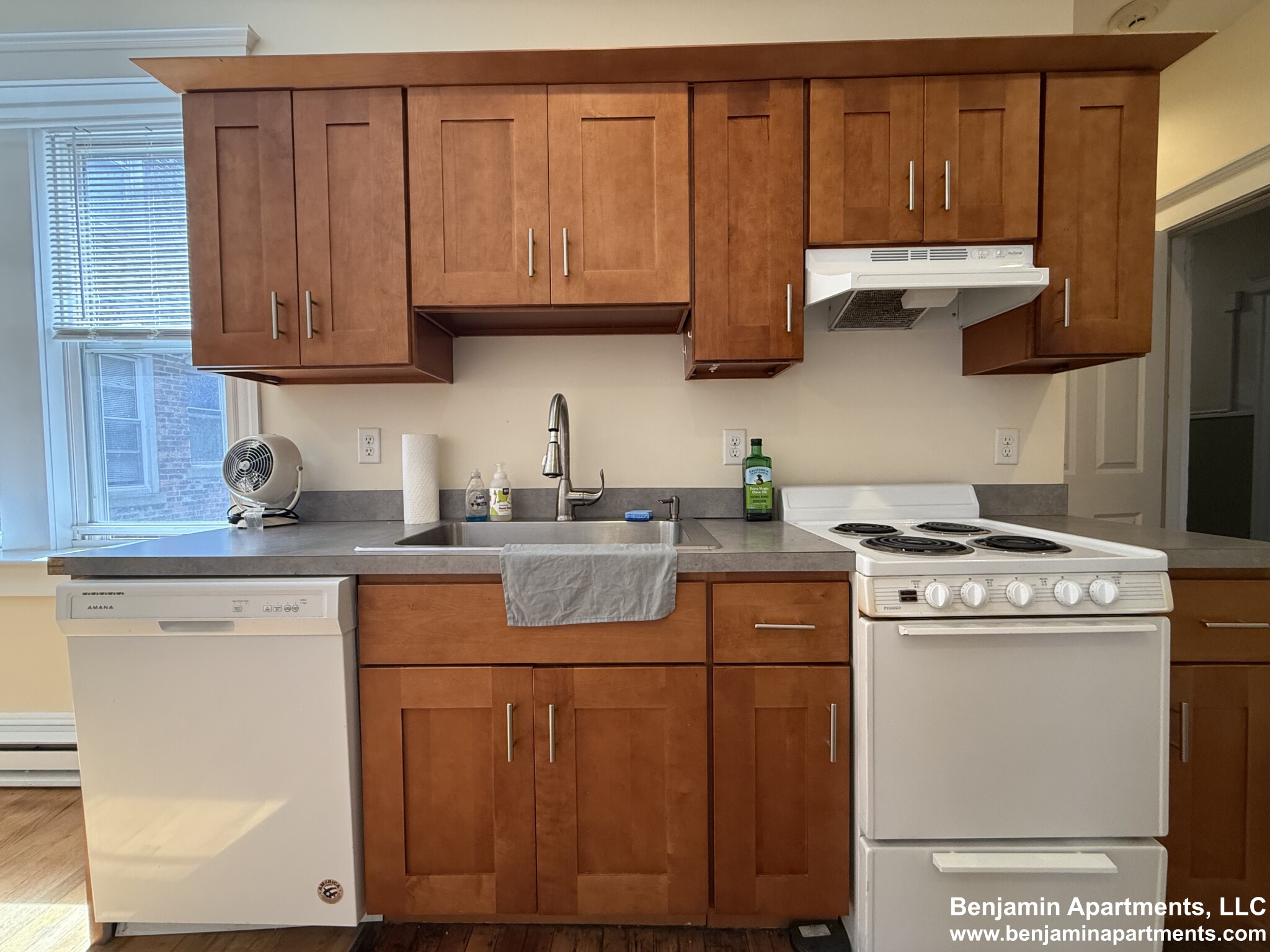 2 bed, 1 bath apartment for rent at 883 Huntington Ave Unit 8C, Mission Hill — photo 7 of 13