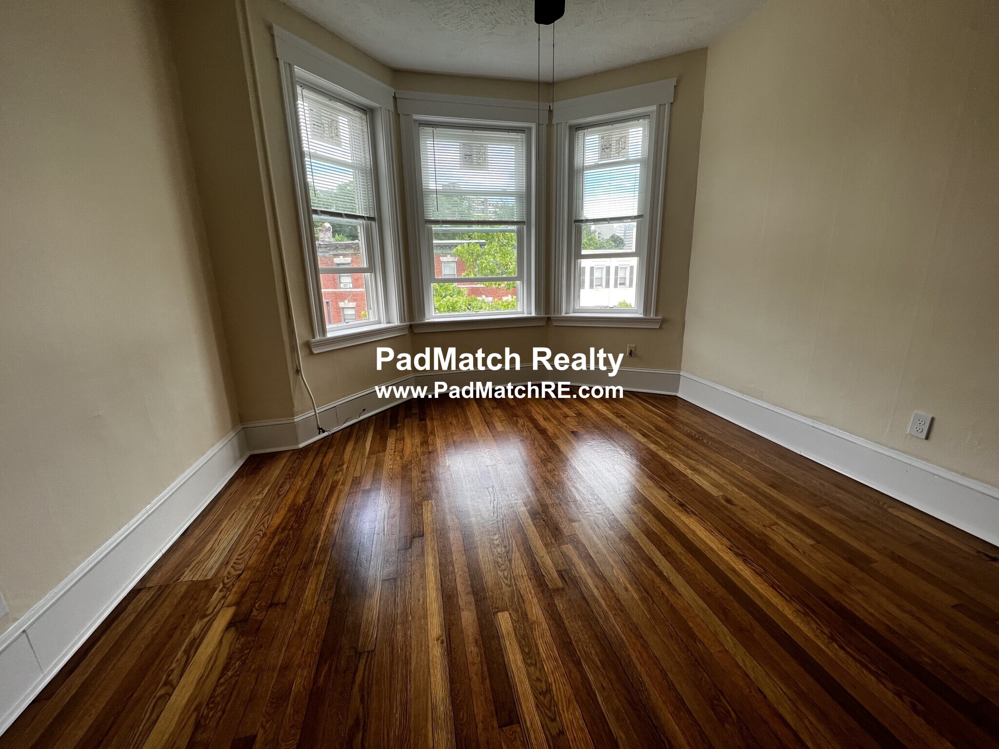 2 bed, 1 bath apartment for rent at 883 Huntington Ave Unit 9, Mission Hill — photo 1 of 6