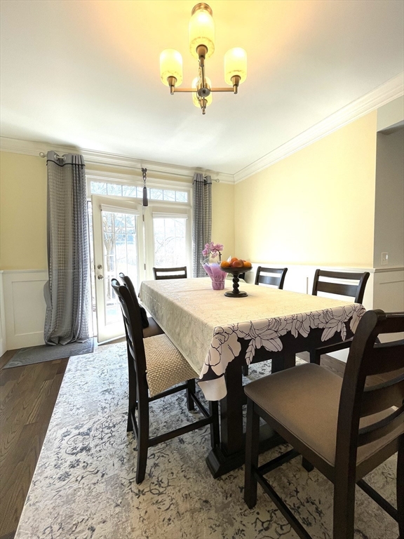 4 bed, 3 bath apartment for rent at 884 Chestnut St Unit 884, Waban — photo 9 of 25