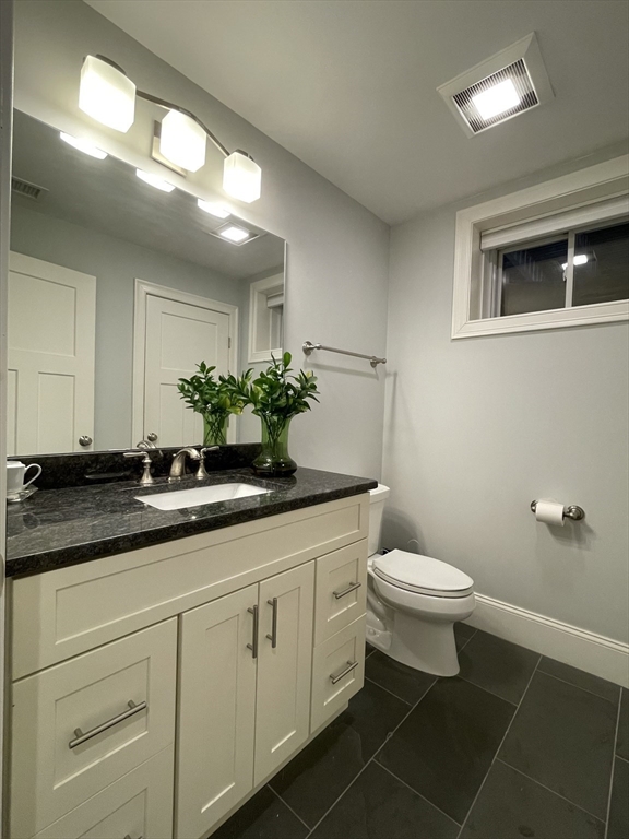 4 bed, 3 bath apartment for rent at 884 Chestnut St Unit 884, Waban — photo 22 of 25