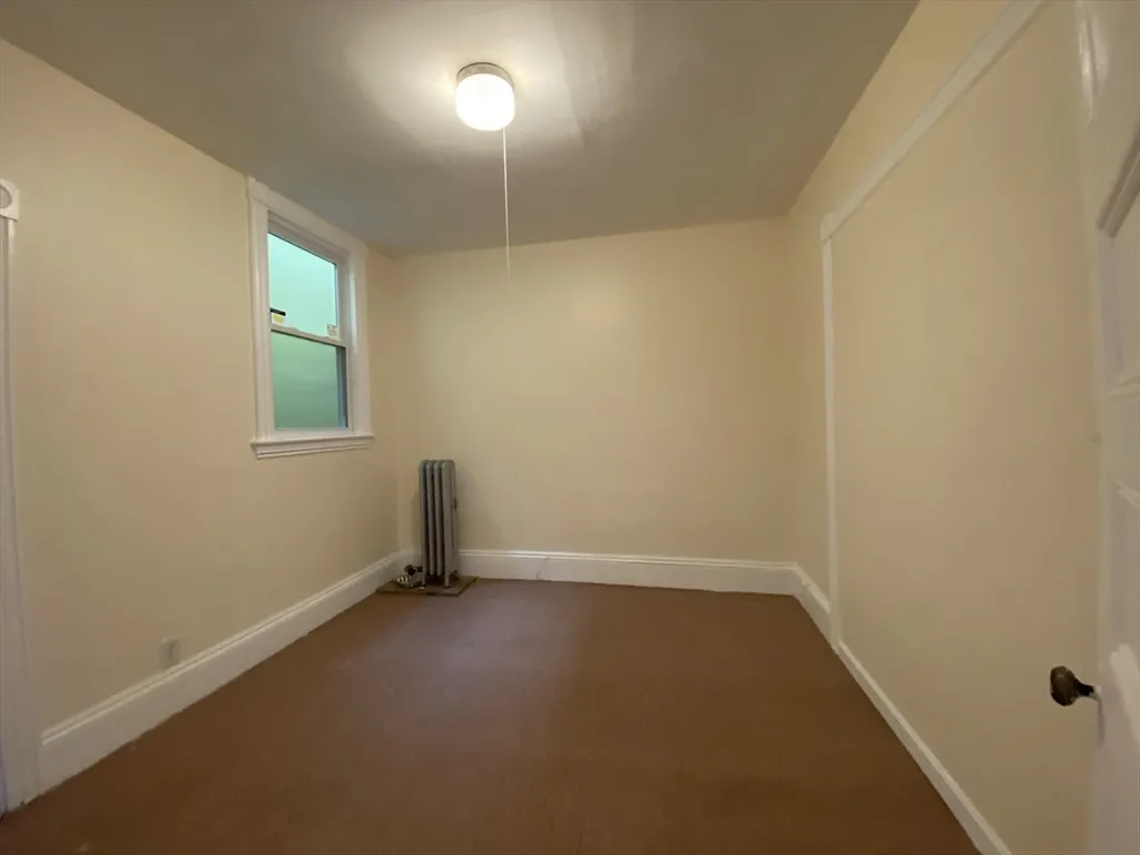 4 bed, 1 bath apartment for rent at 884 Huntington Ave Unit 3, Mission Hill — photo 3 of 9