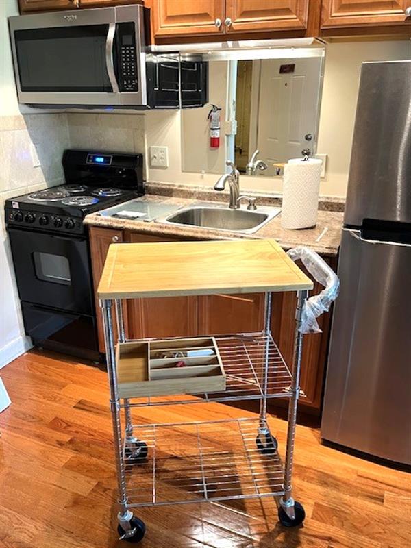 Studio bed, 1 bath apartment for rent at 884 Massachusetts Ave Unit 14, Riverside — photo 6 of 14