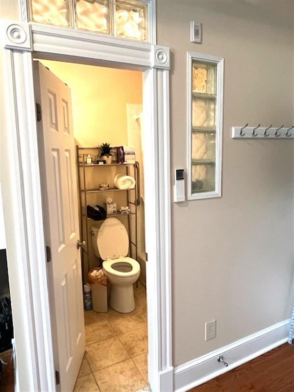 Studio bed, 1 bath apartment for rent at 884 Massachusetts Ave Unit 14, Riverside — photo 3 of 14