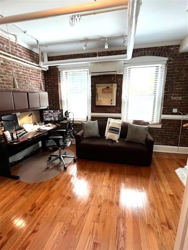 Studio bed, 1 bath apartment for rent at 884 Massachusetts Ave Unit 14, Riverside — photo 5 of 14