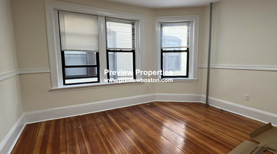 2 bed, 1 bath apartment for rent at 885 Massachusetts Ave Unit 24P, Mid Cambridge — photo 3 of 7