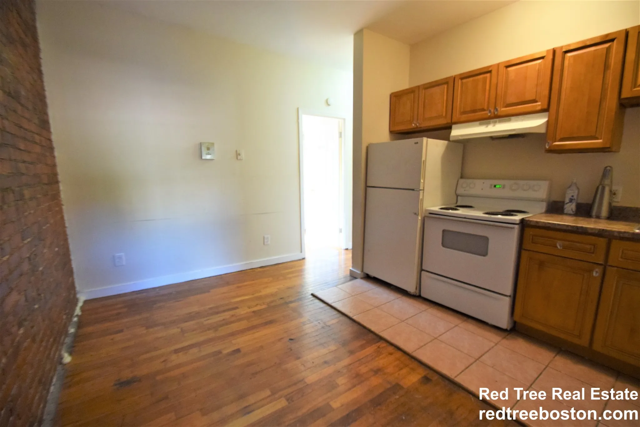 2 bed, 1 bath apartment for rent at 886 Huntington Ave Unit 5, Mission Hill — photo 4 of 9