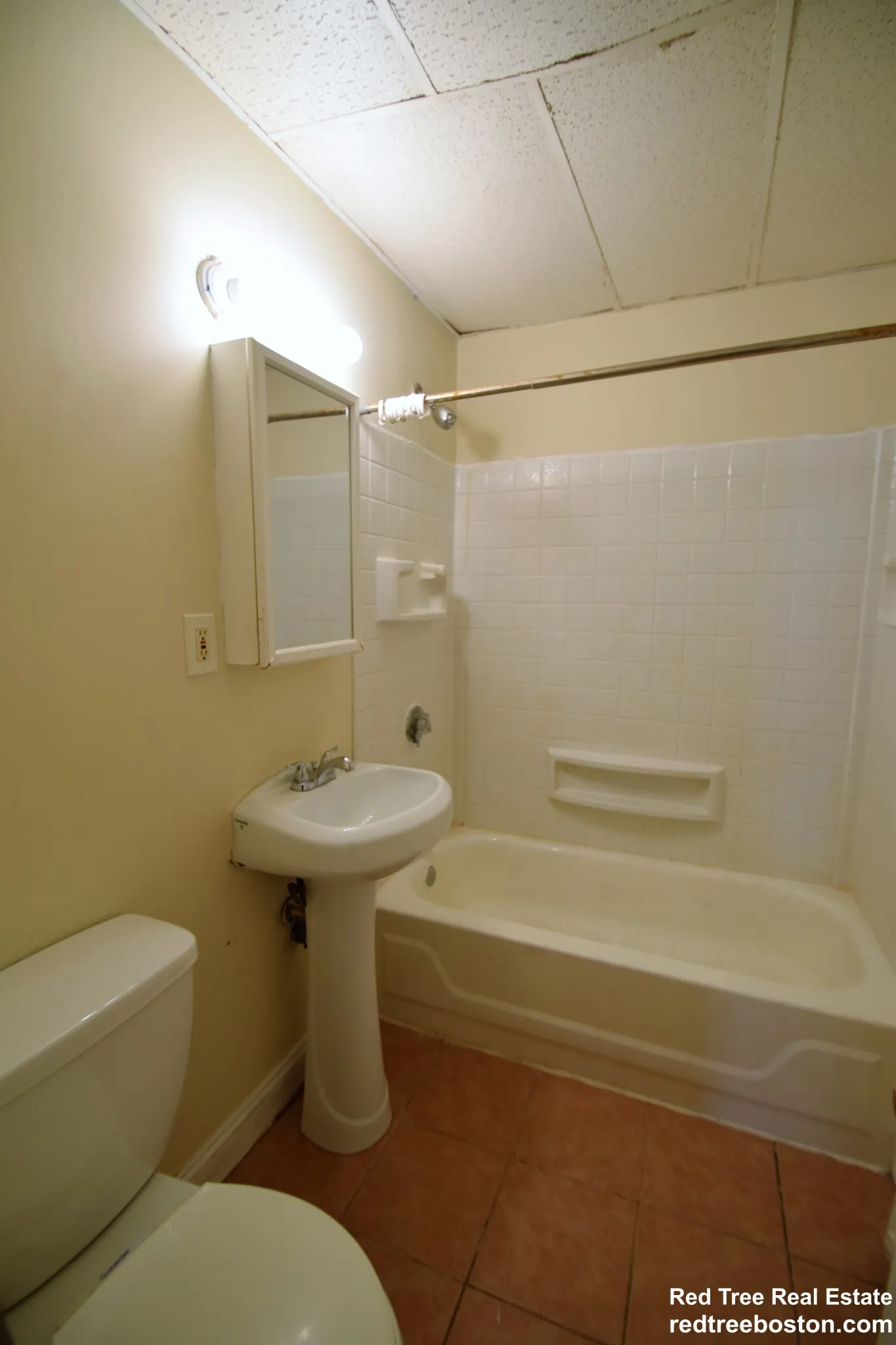 2 bed, 1 bath apartment for rent at 886 Huntington Ave Unit 5, Mission Hill — photo 5 of 9